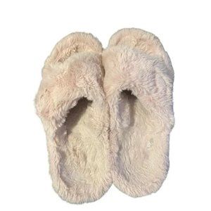 Vionic pink faux fur slippers 9